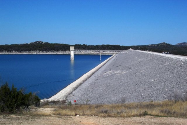 canyonlakedamonabeautifulblueday.jpg